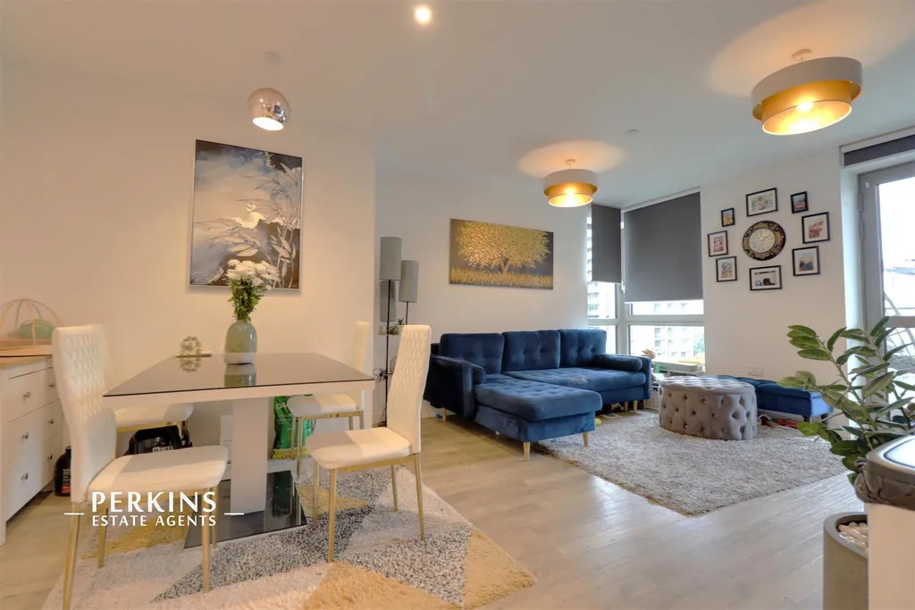 آپارتمان دو خوابه در لندن